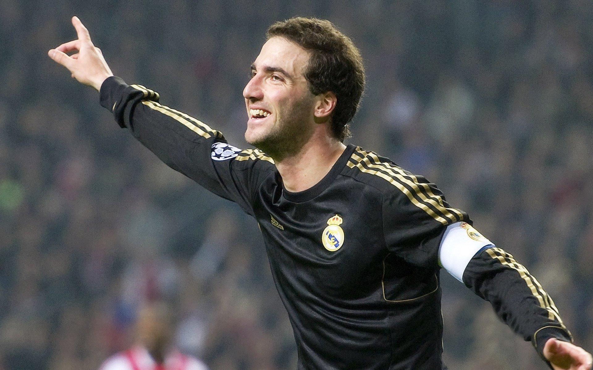 家族新星赛场爆发却遭争议对待 大侄子神勇表现反遇风波